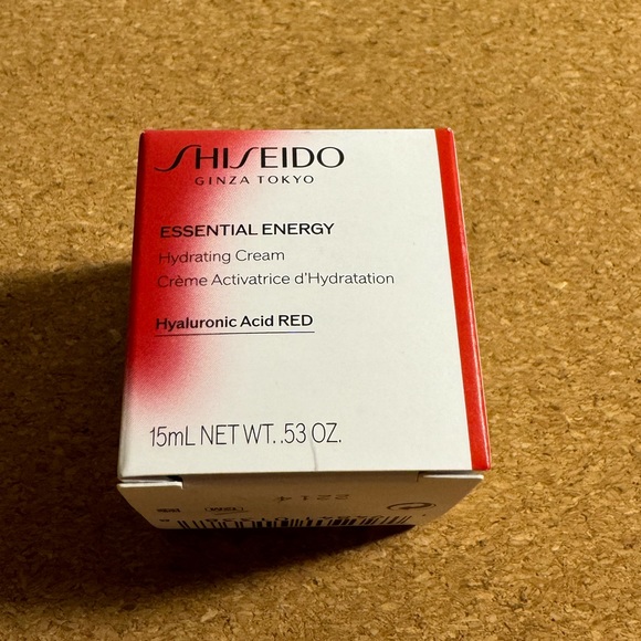 Shiseido Bundle - Picture 5 of 5